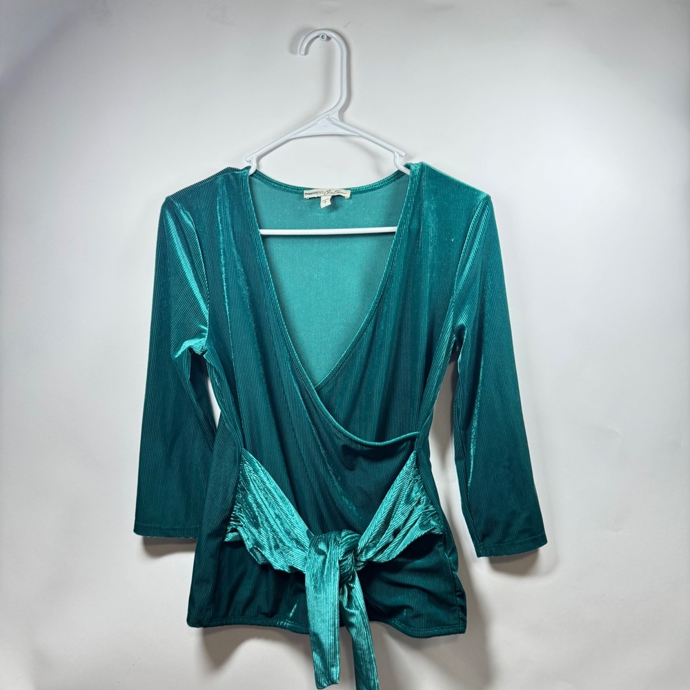 Express One Eleven Teal Green Velvet Faux Wrap Tie Front Top 3/4 Sleeve Small